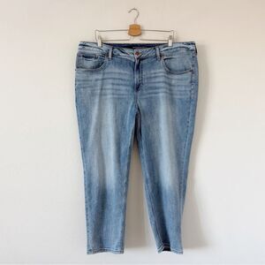 Chico's Boyfriend Ankle Light Wash Denim Stretch Casual Jeans Size 3.5R 18
